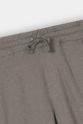 L-BROWN WAFFLE KNIT CROSS POCKET SHORT